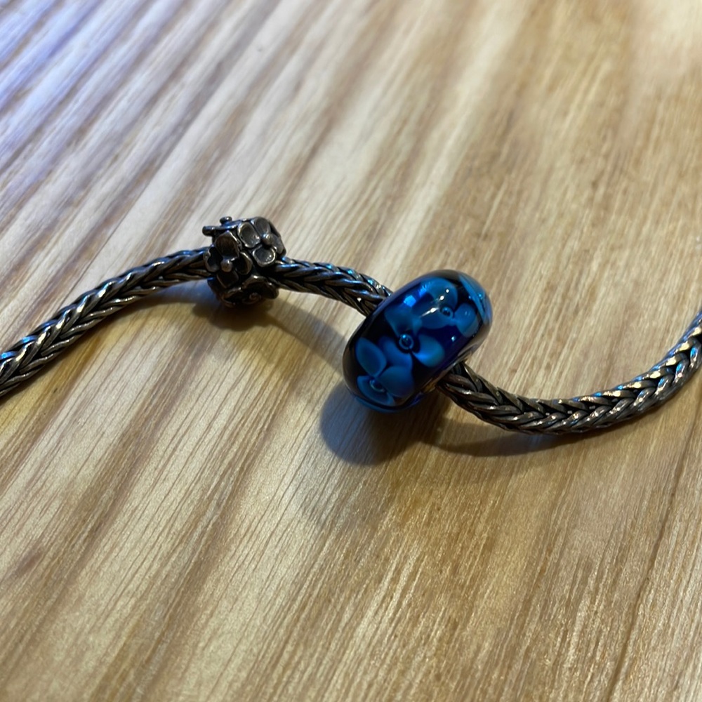 Set of 2 flower trollbeads